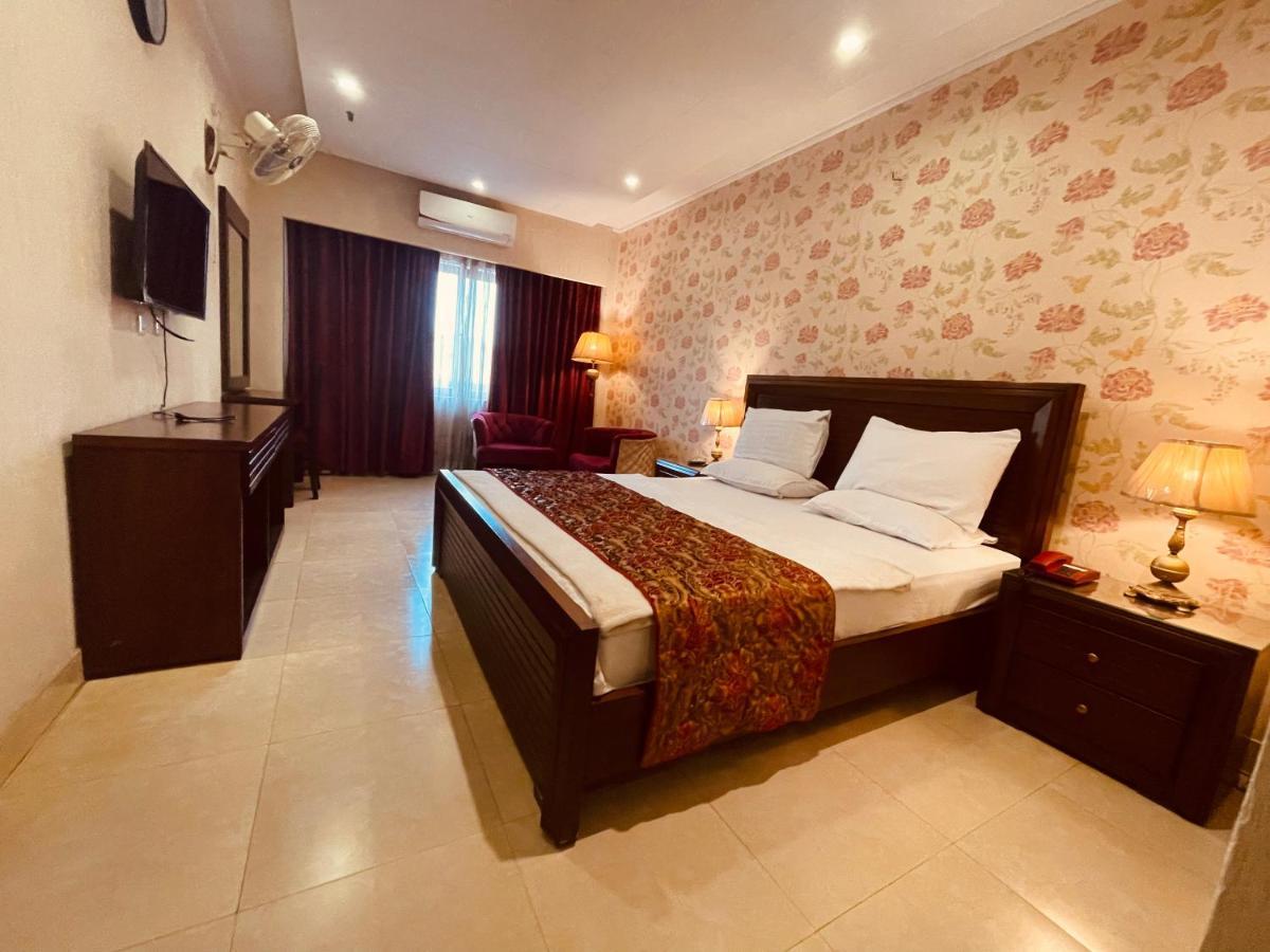 Hotel Grand Arena Rawalpindi Ngoại thất bức ảnh